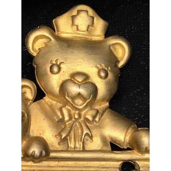 Vintage Signed JJ - Jonette -Nurses Make It All Better! ~Dangling Charm Brooch - - Picture 2 of 6